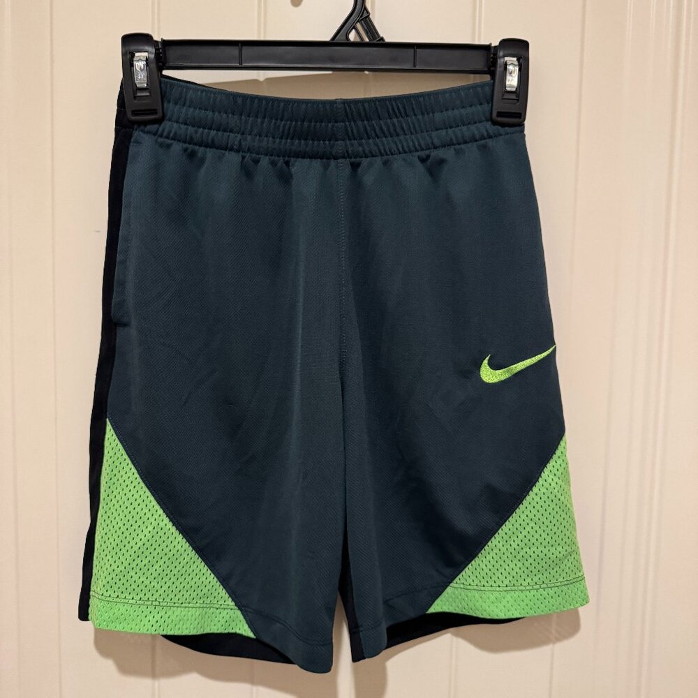 Boys Nike dri-fit shorts size medium dark green and black